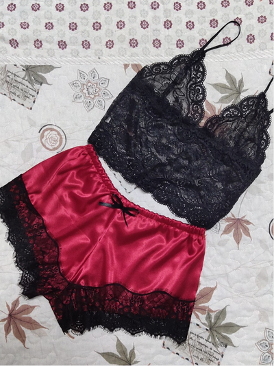 Lace Lingerie/Pyjamas Set